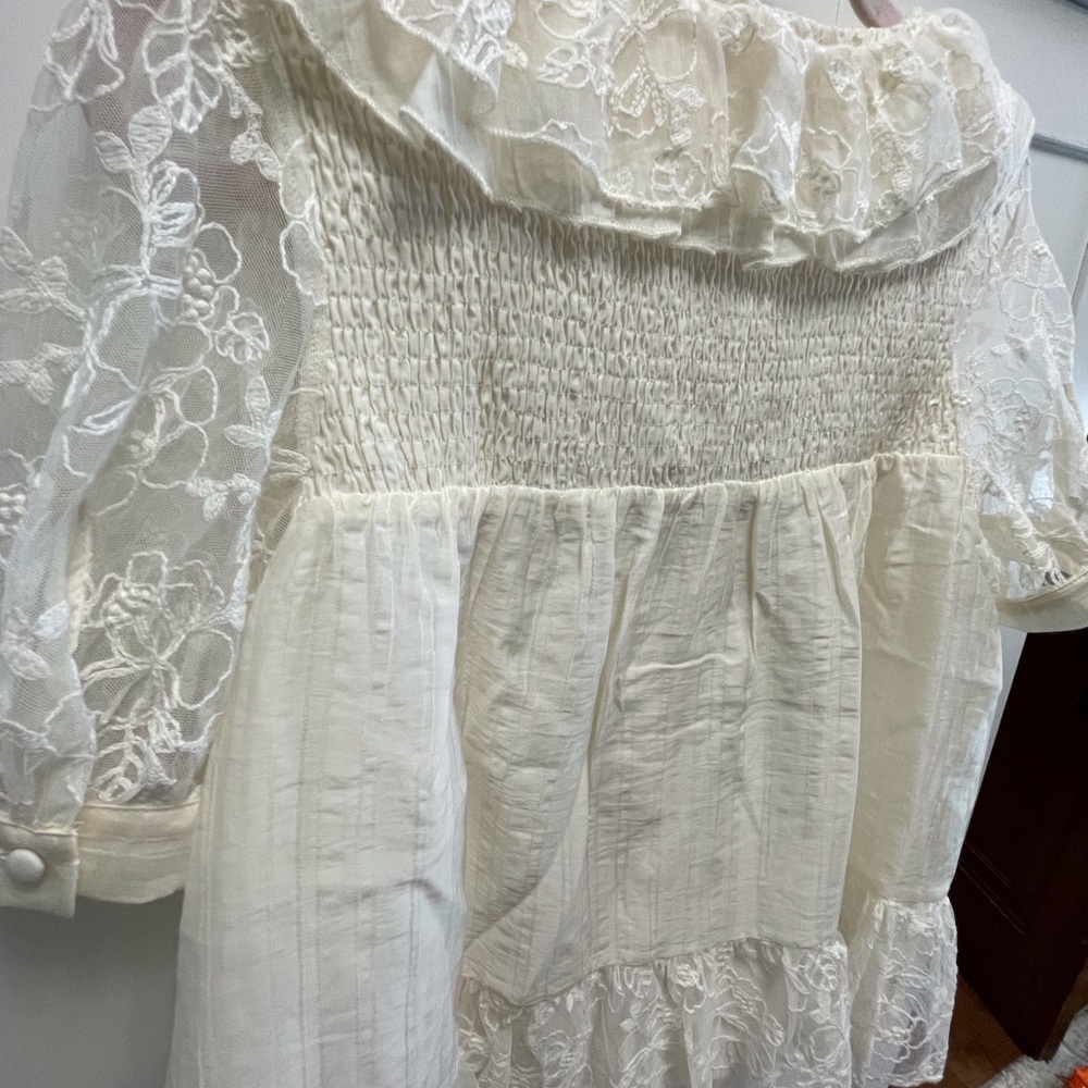 Elegant Lace Ruffle Top - Cream - Picture 7 of 11